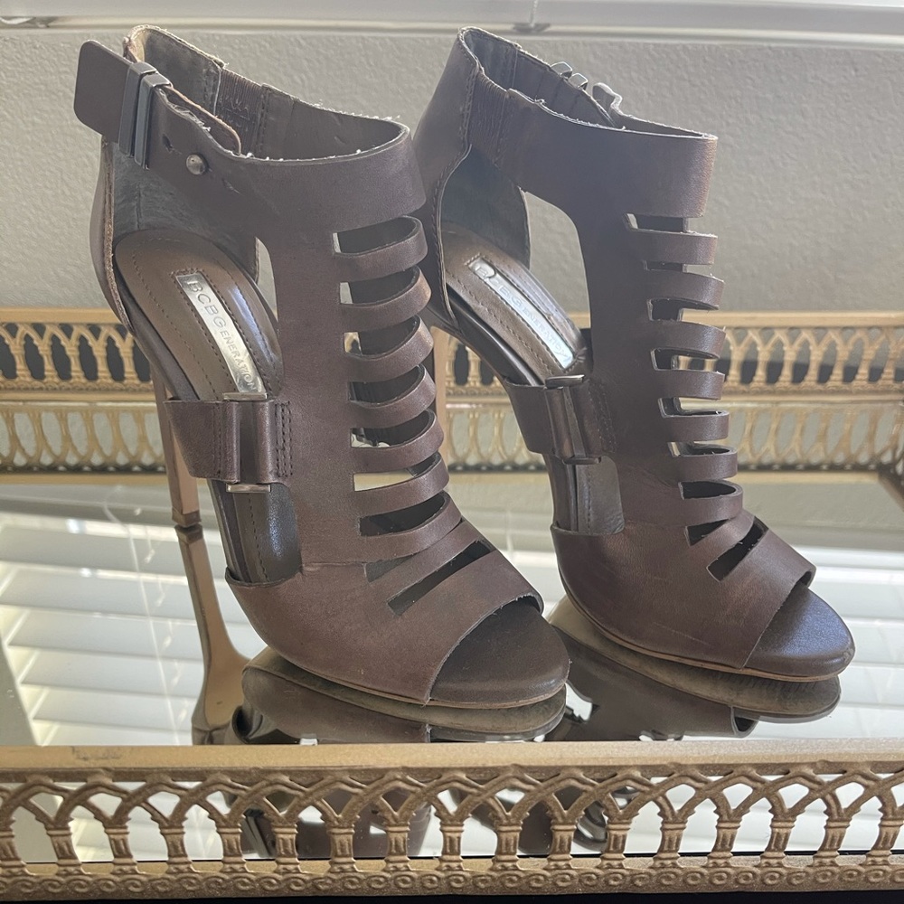 BCBG brown leather heels